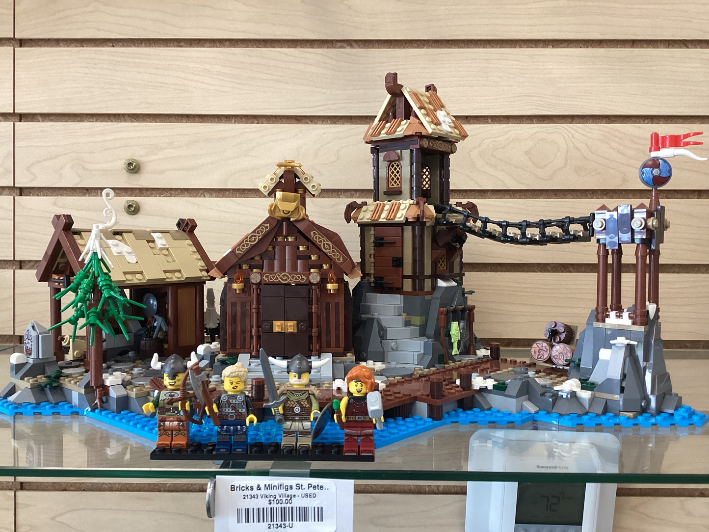 21343 Viking Village - USED