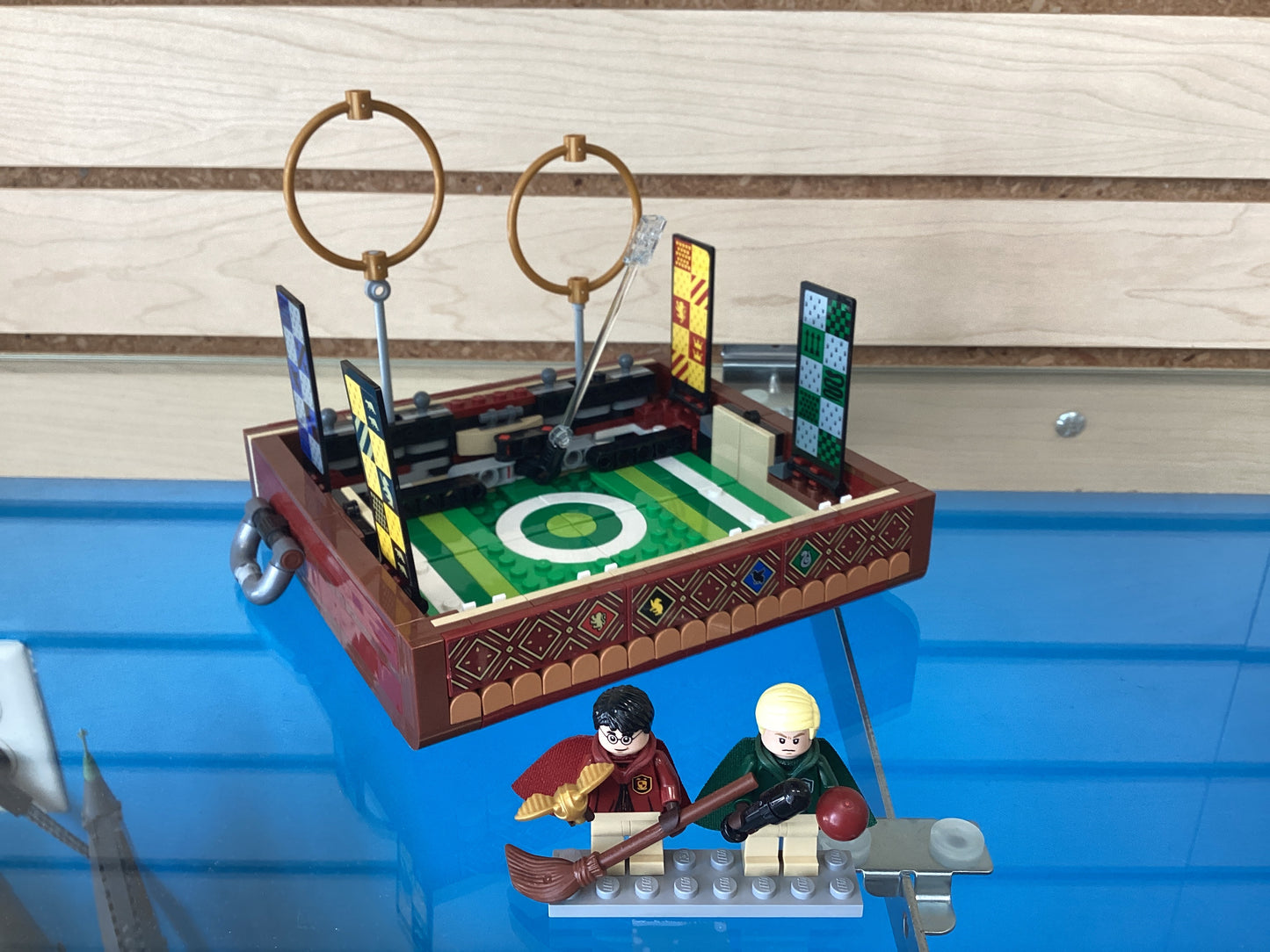 76416 Quidditch Trunk - USED