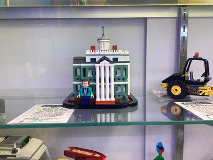 40521 Mini Disney The Haunted Mansion - USED