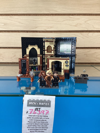 76397 Hogwarts Moment: Defence Against the Dark Arts Class - USED