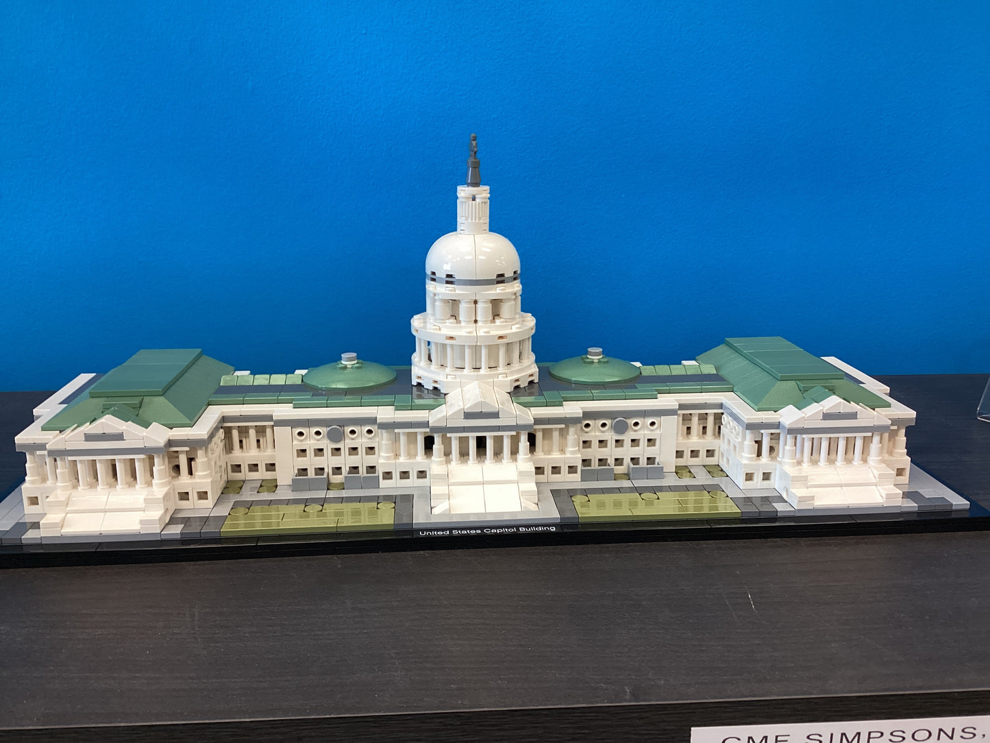 21030 United States Capitol Building - Used