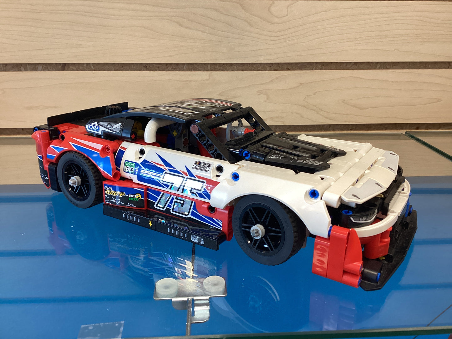 42143 NASCAR® Next Gen Chevrolet Camaro ZL1-USED