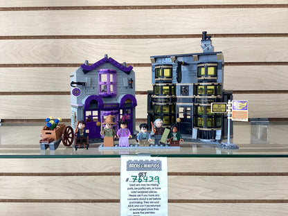 76439 Ollivanders & Madam Malkin's Robes - USED