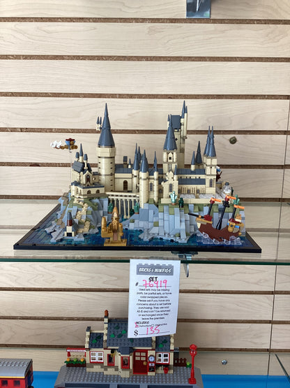 76419 Hogwarts Castle and Grounds - Used