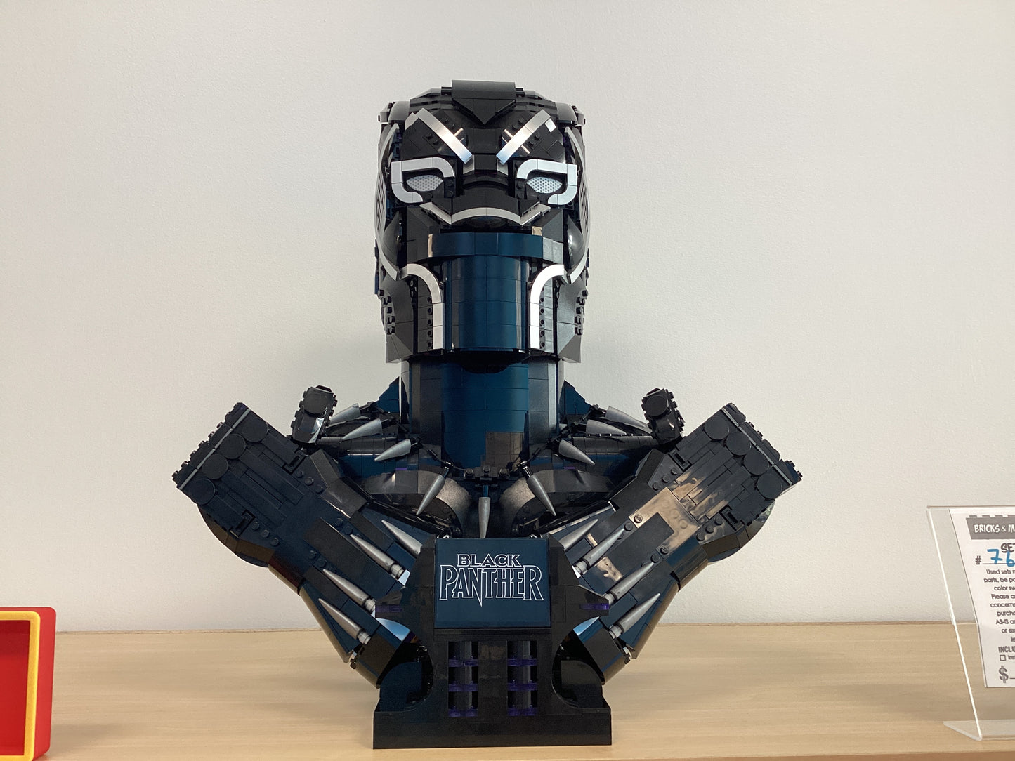 76215 Black Panther - USED