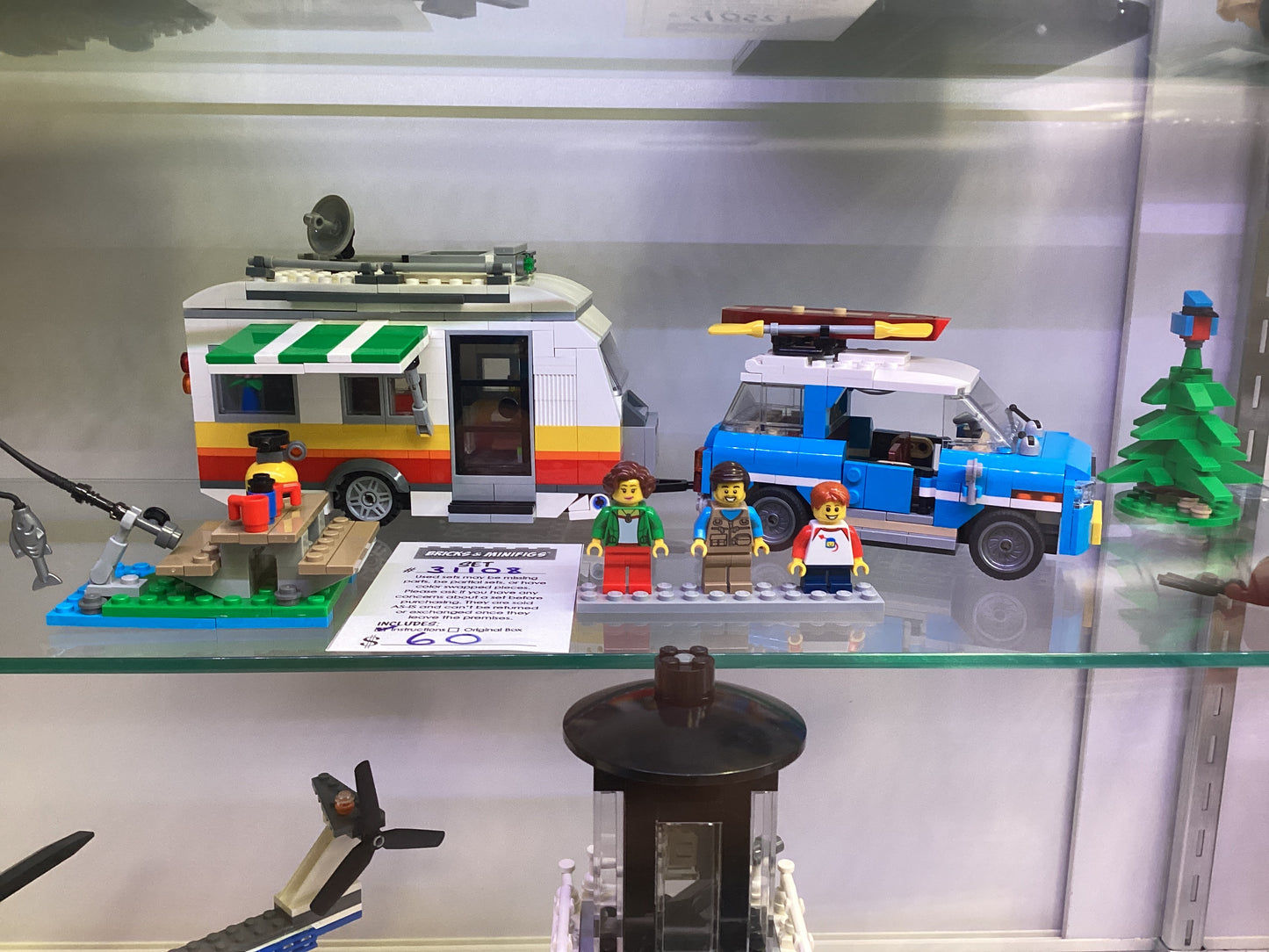 31108 Caravan Family Holiday - USED