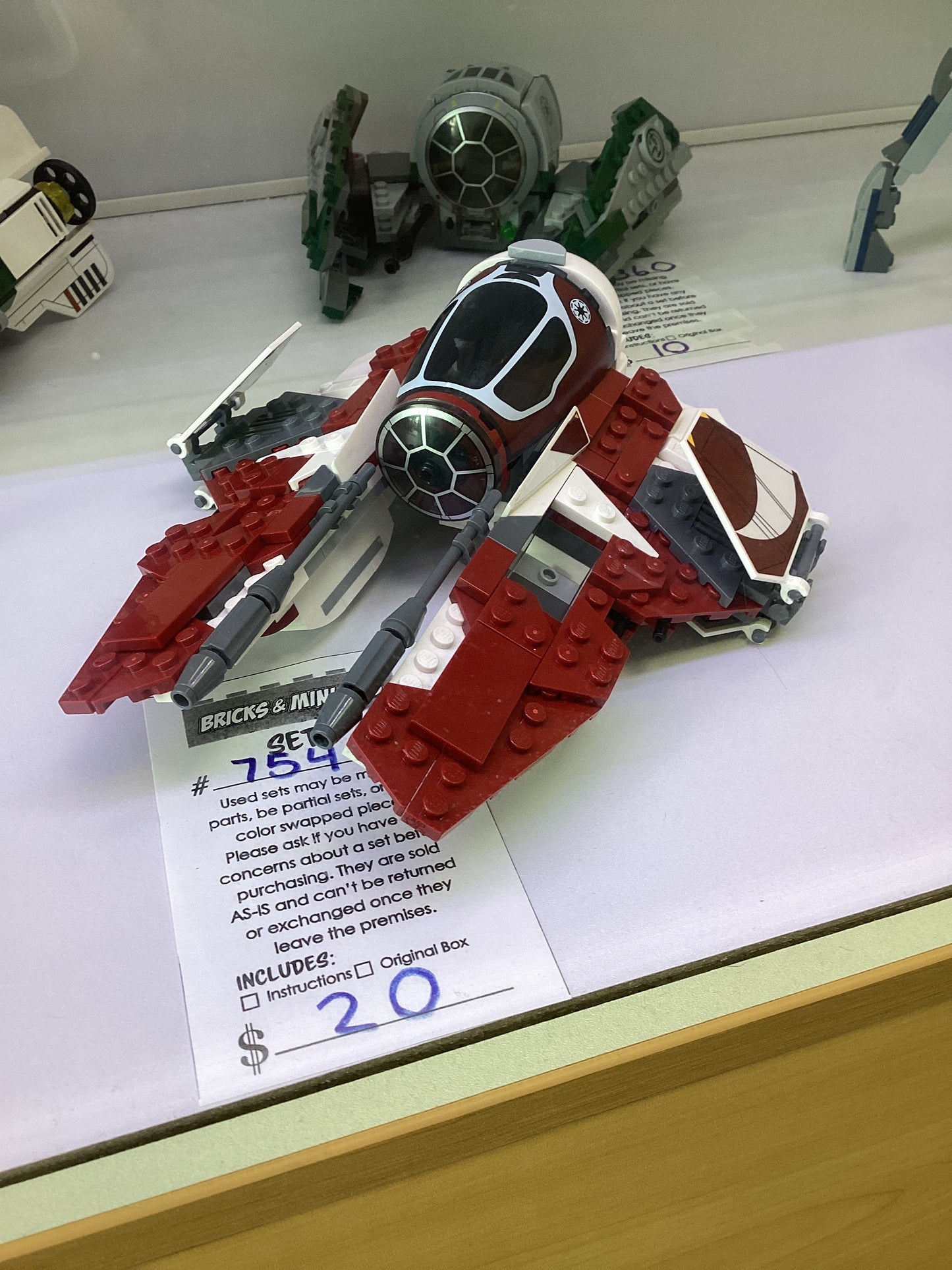 75401 Ahsoka's Jedi Interceptor - USED