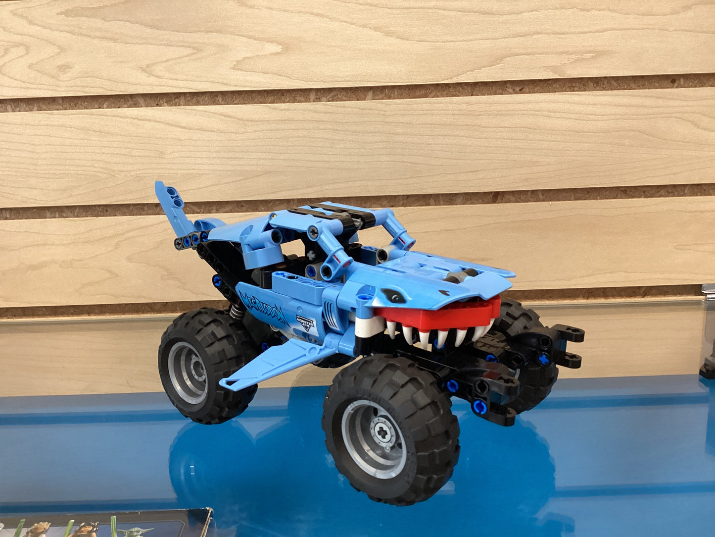 42134 Monster Jam Megalodon - USED