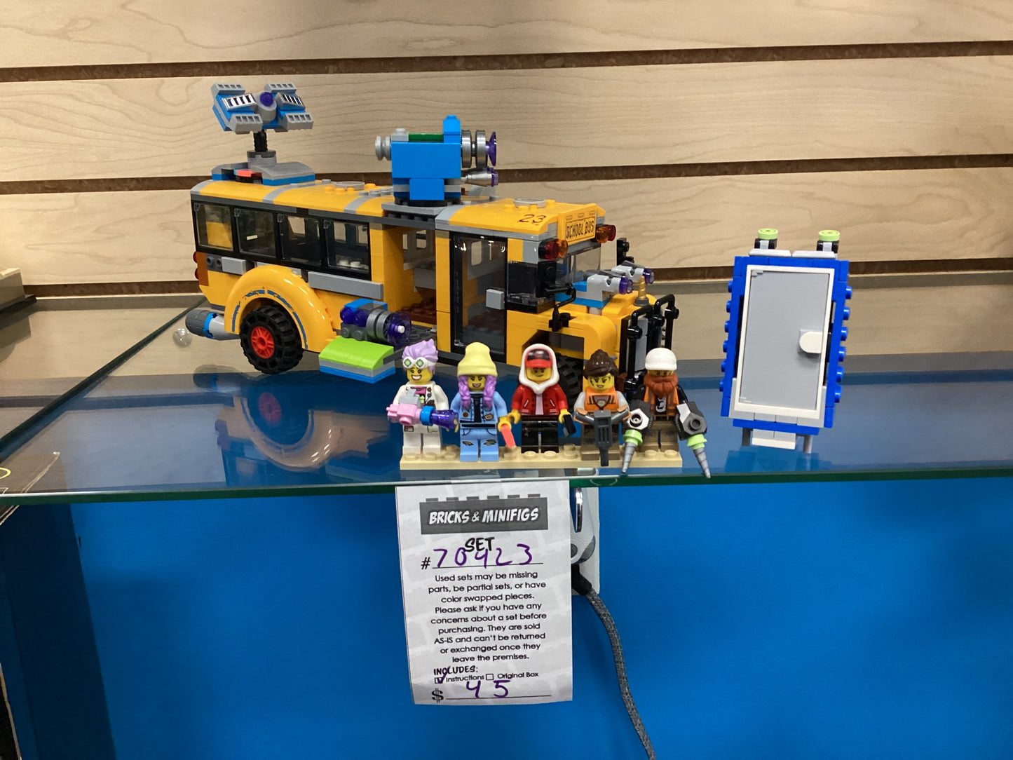 70423 Paranormal Intercept Bus 3000 - USED