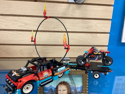 42106 Technic Stunt Show Truck - USED