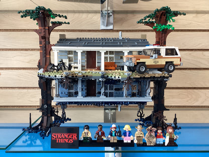 75810 The Upside Down - USED