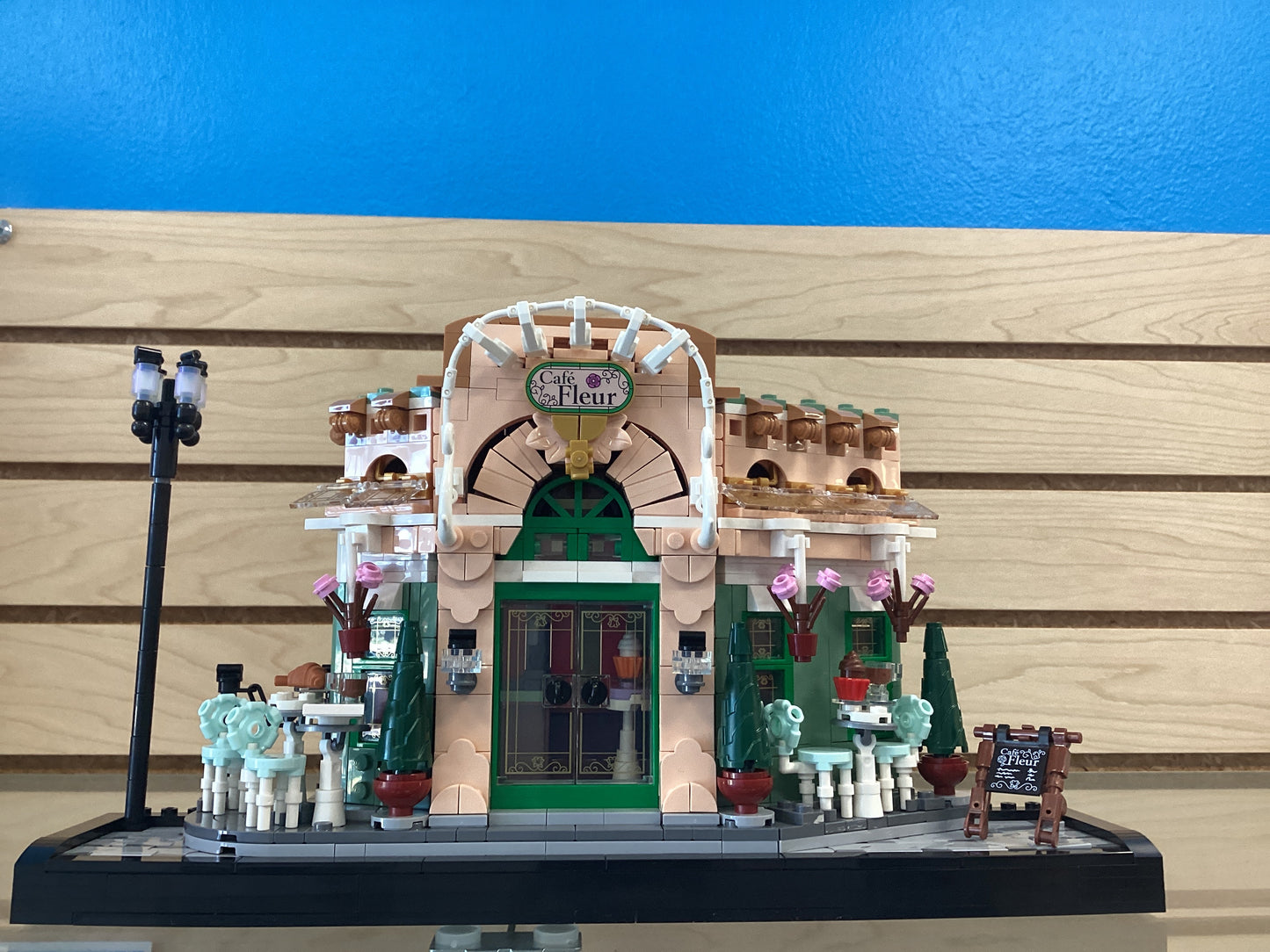 10362 French Café-USED