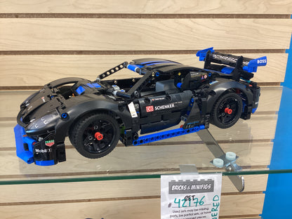 42176 Porsche GT4 e-Performance Race Car - USED